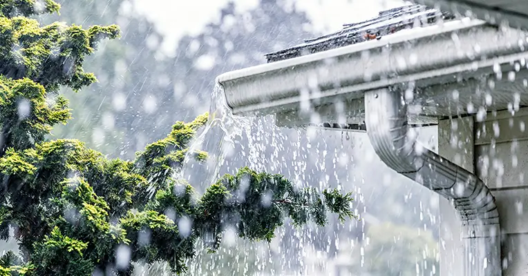 Gravity vs Siphonic Roof Drainage: Which System Suits You?