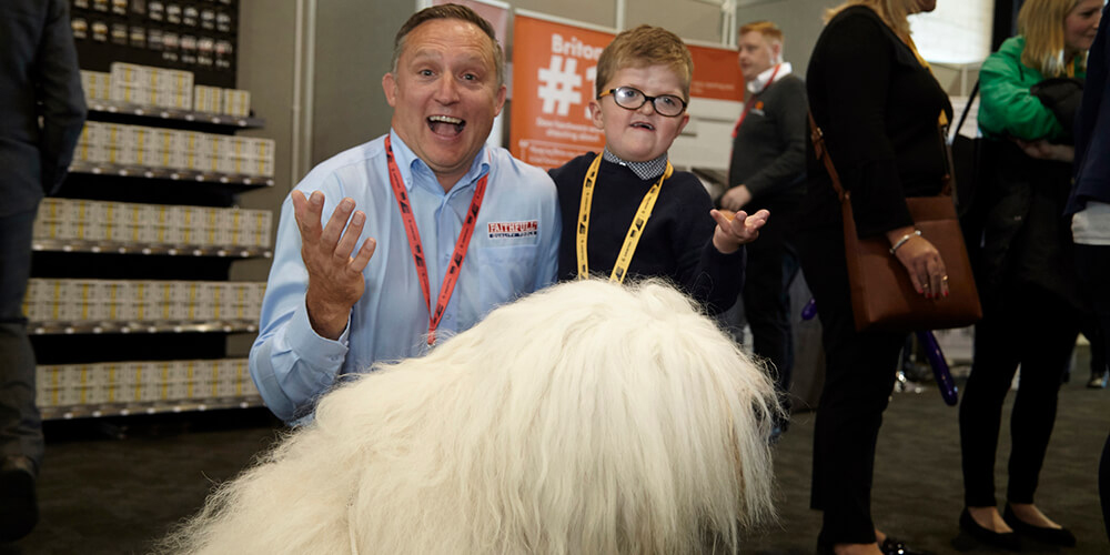 18-12-18-NBG-CONFERENCE-John-Connett-with-his-son-Lewis