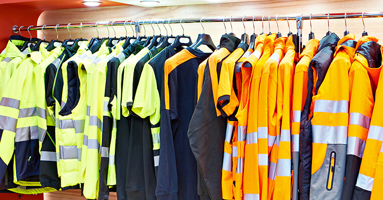 Branded vs. Plain Workwear: Why Custom Embroidery Makes a Difference