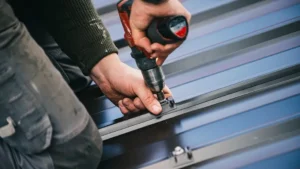 Managing Difficult Roofing Jobs on Complex Structures: Four Insights