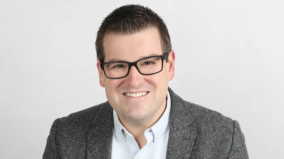 Bradley Lay headshot