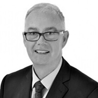 Dr John Glen headshot