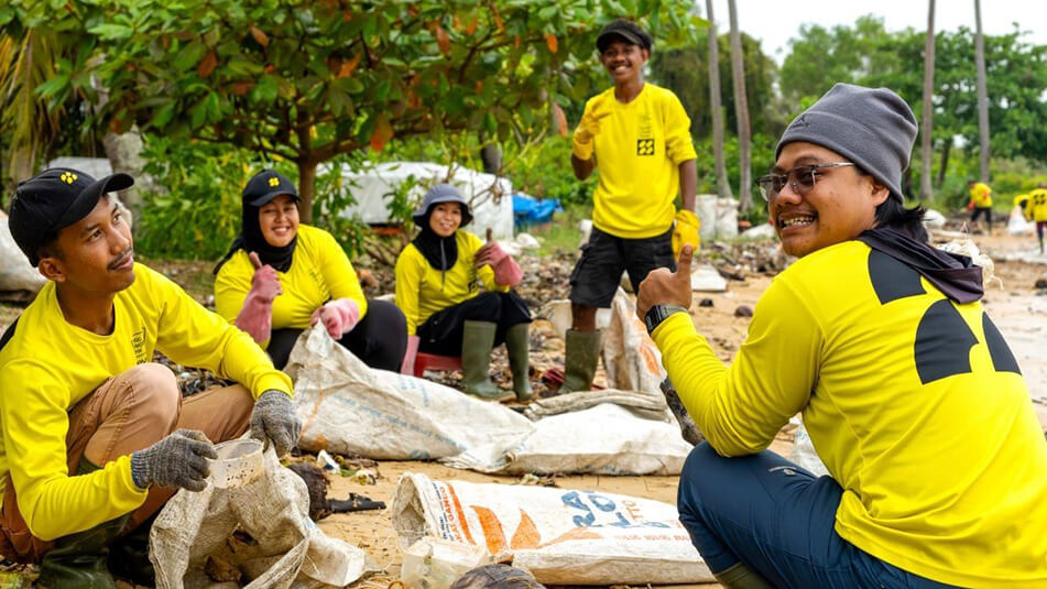 Kingspan to Support Reroof of Indonesian School with Recycled Ocean Plastic