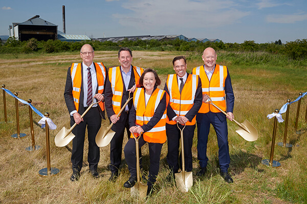 Neil Cockerton, CEO Flintshire CC, Dominique Bossan, KI EMEA CEO, Jo Stevens, SoS Wales, Ken Skates, CS for Transport and NW, Neil Hargreaves, MD for KINE