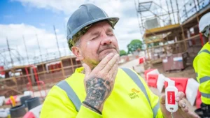 Roofers Urged to Treat Sun Protection as Essential PPE