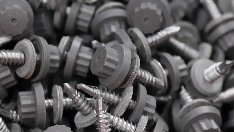 Powell Gee screws